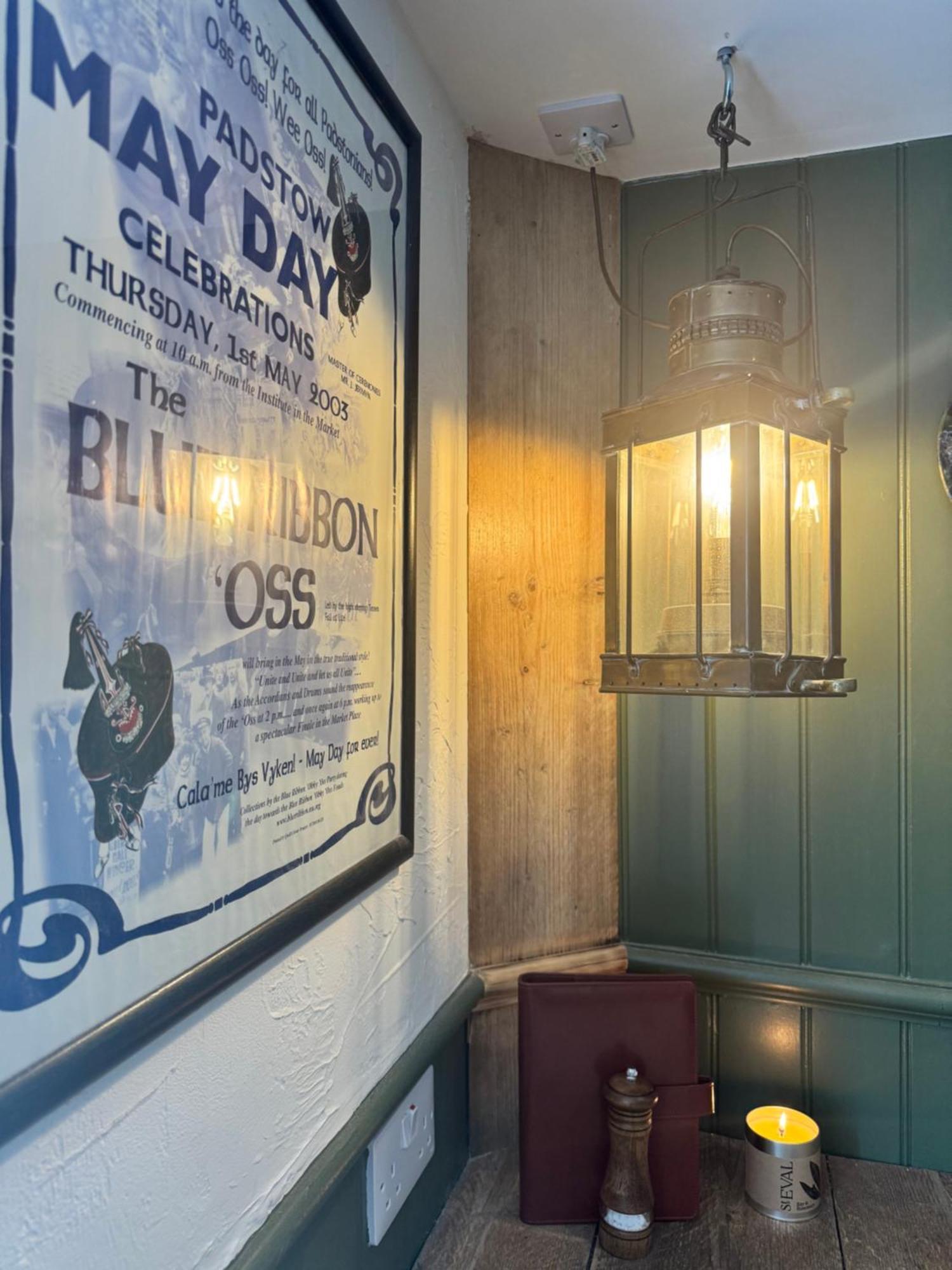 The London Inn パドストウ エクステリア 写真