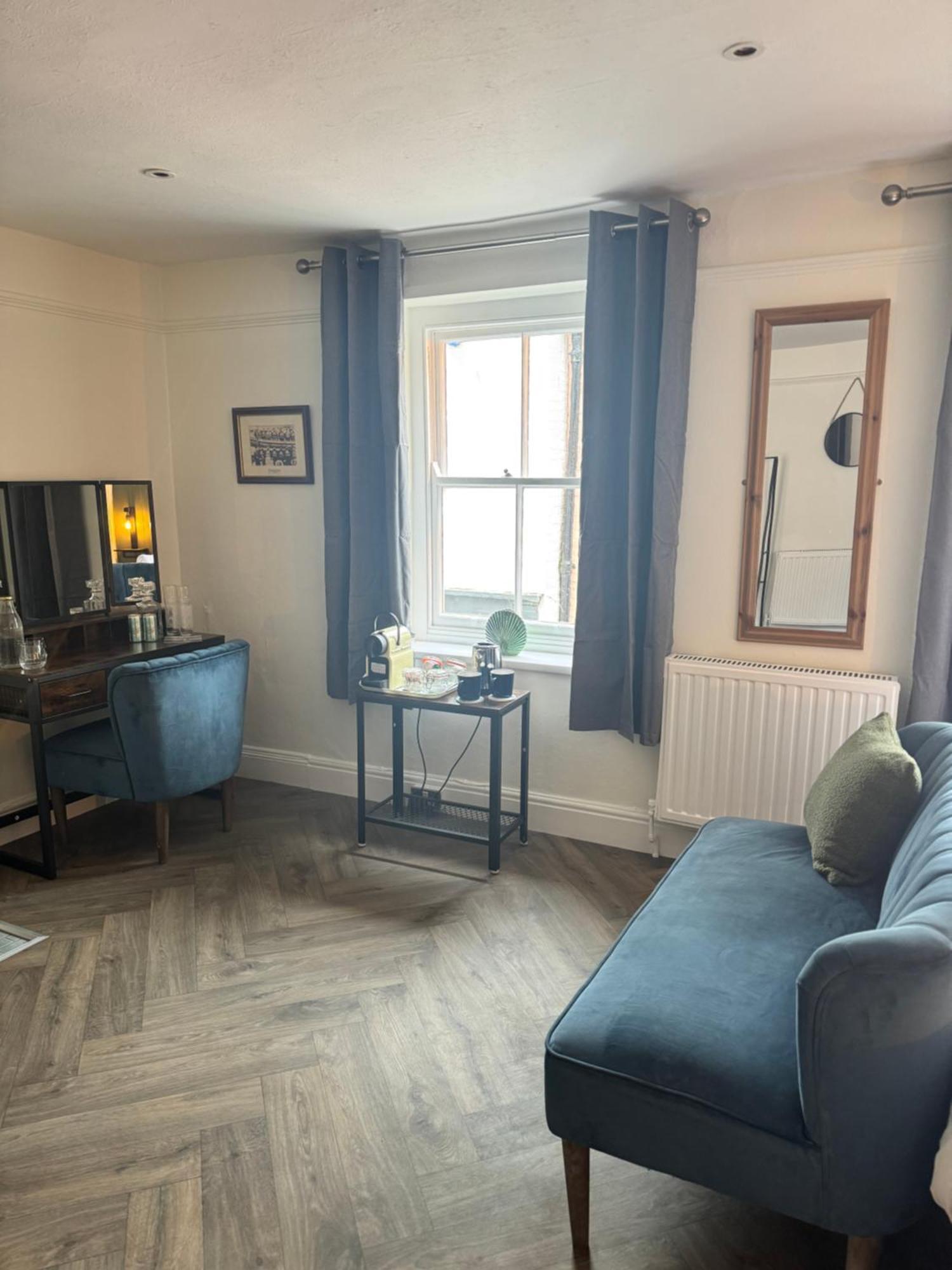 The London Inn パドストウ エクステリア 写真