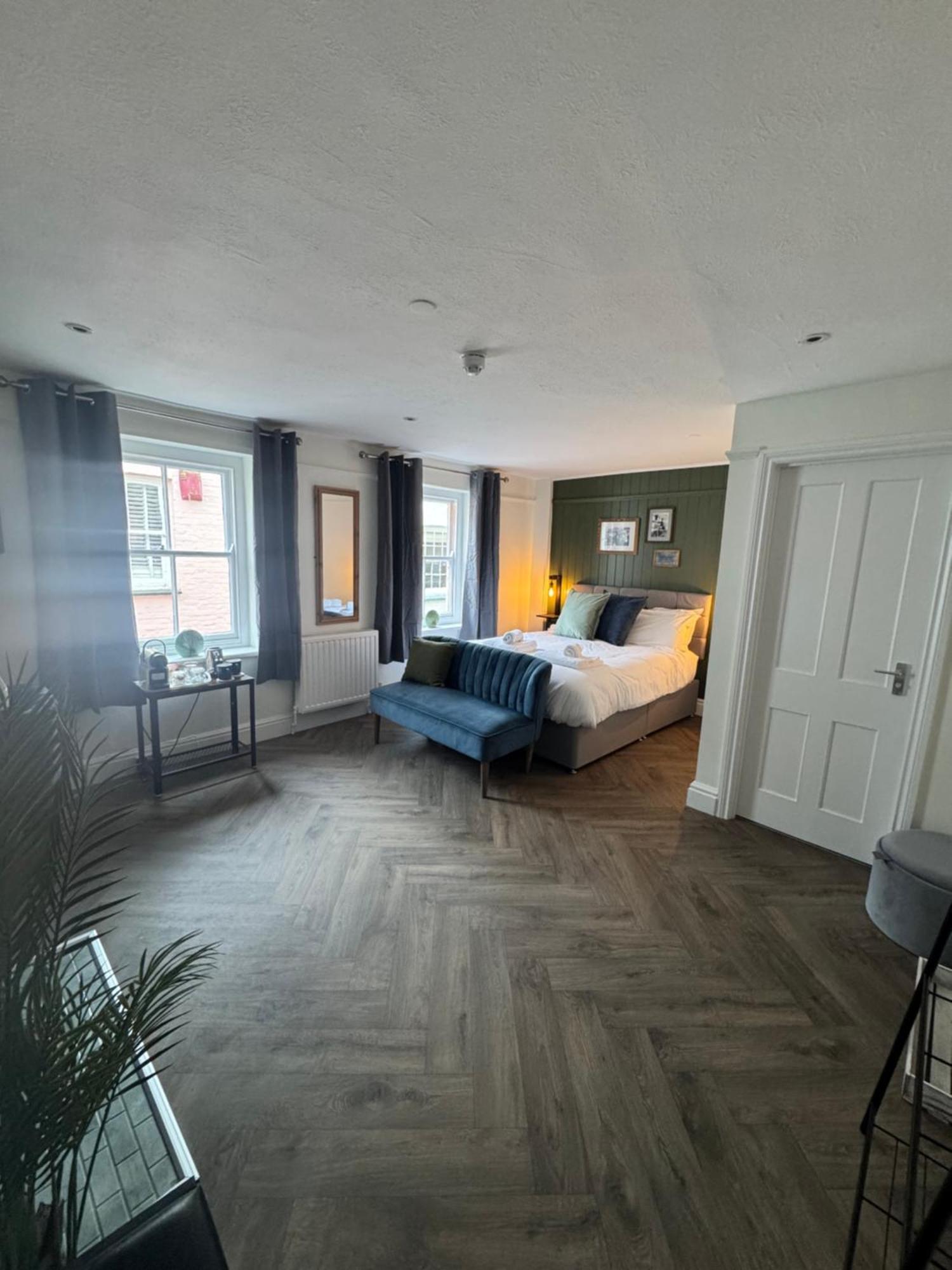 The London Inn パドストウ エクステリア 写真