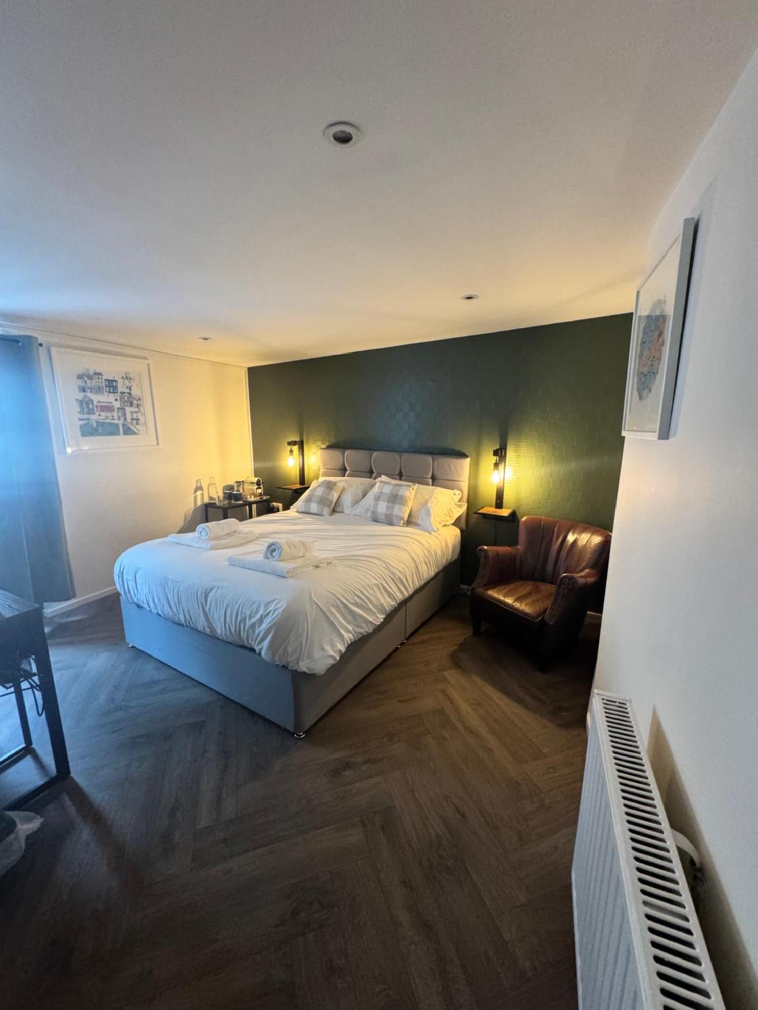 The London Inn パドストウ エクステリア 写真