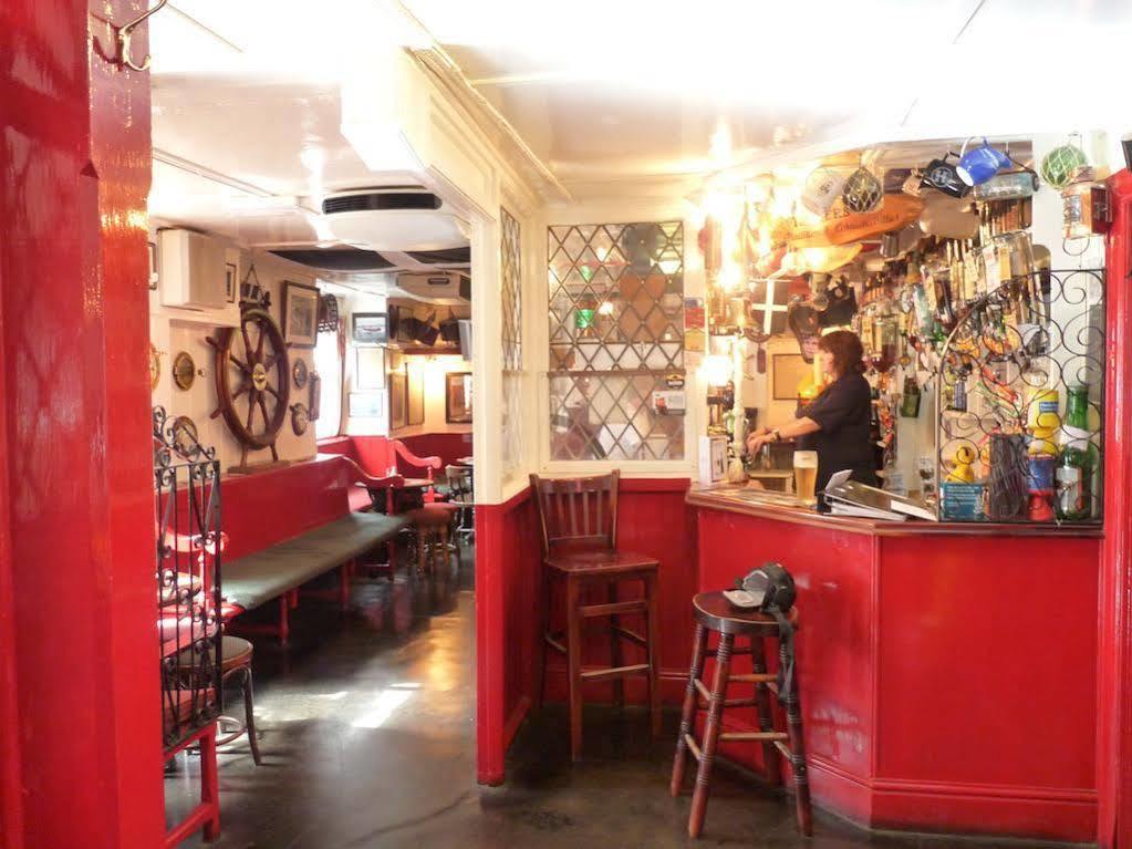 The London Inn パドストウ エクステリア 写真